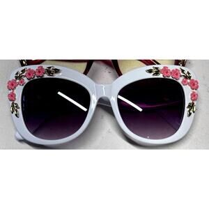 Chic Cat Pink Roses White Frame Sunglasses